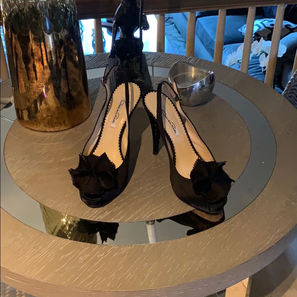 Oscar de la Renta peep toe platform pumps